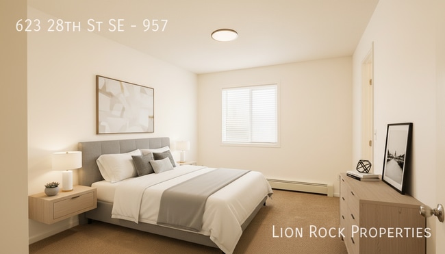 Building Photo - 623 28th St SE