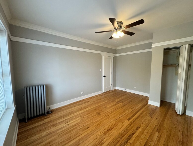 Building Photo - 2607 N Kostner Ave