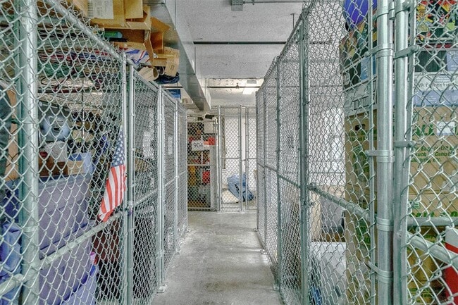 Building Photo - 314 N Broadway