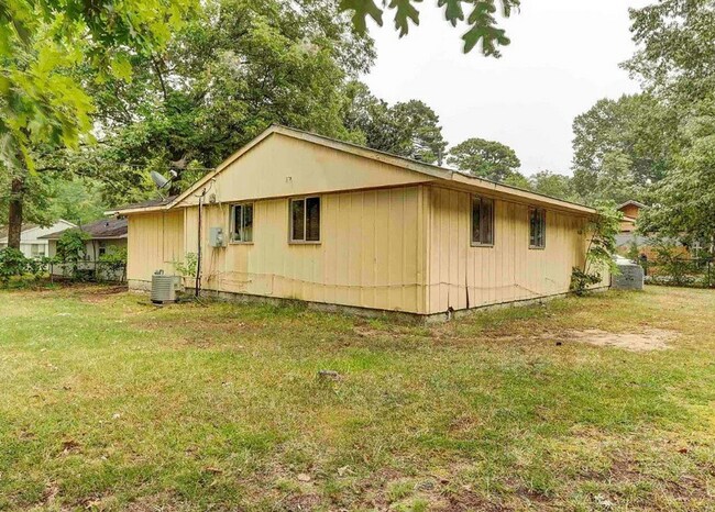 Building Photo - 9524 Carling Dr
