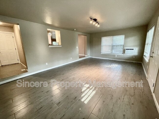 Building Photo - 120 N Ranchwood Blvd