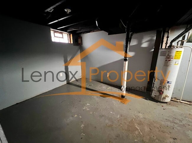 Building Photo - 4 Bedroom Home In Eastpointe