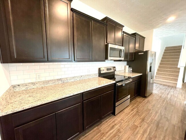 Building Photo - Gorgeous New Construction Home!