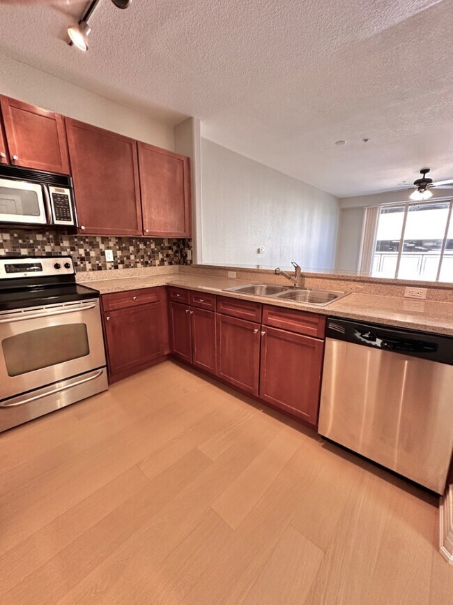 This stunning 2bedroom, 2bathroom condo 9079 E Panorama Cir