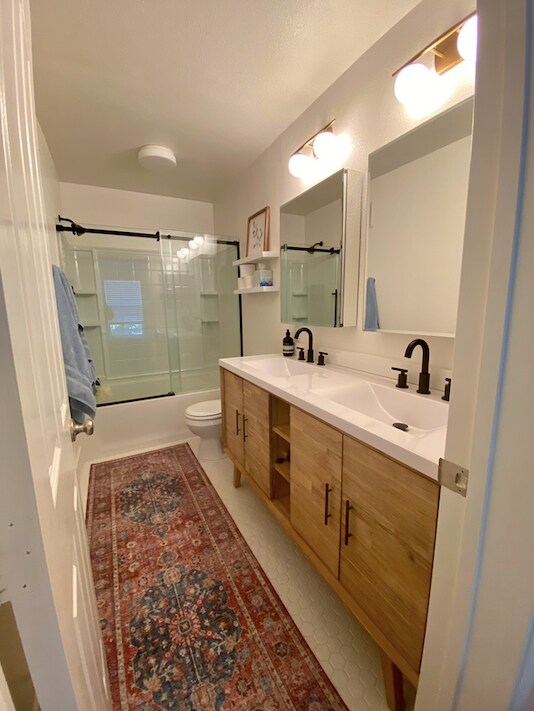 Building Photo - 1363 Abbey Ln