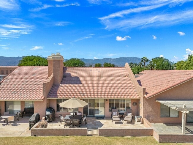 Building Photo - 42654 Sand Dune Dr