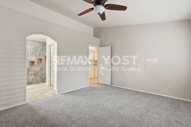 Building Photo - Where Character Takes Center Stage! Now Offering $500 Off First Month’s Rent!