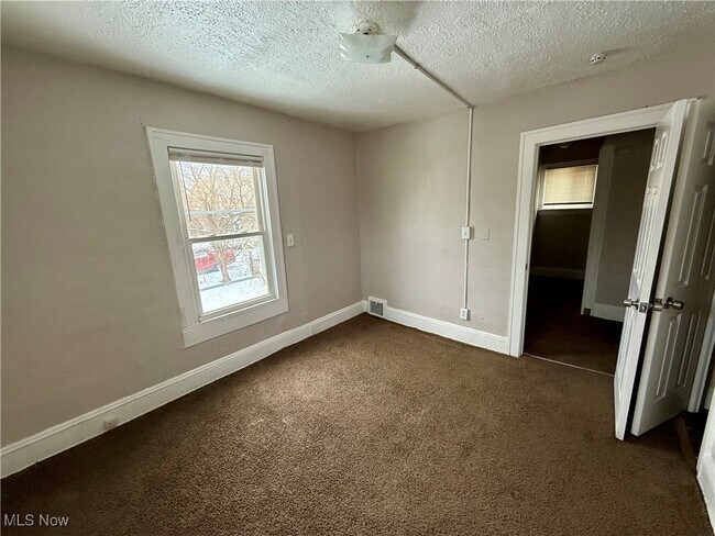 Building Photo - 13512 Edgewood Ave