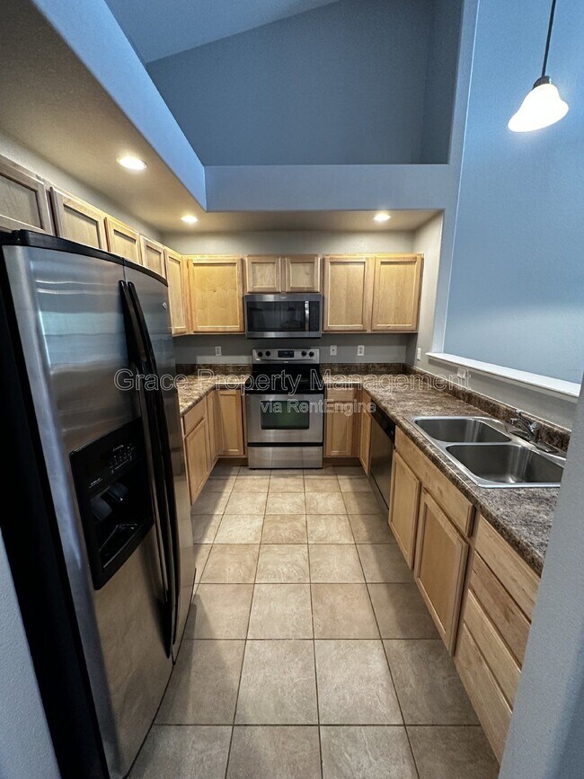 Building Photo - 5800 N Tower Dr