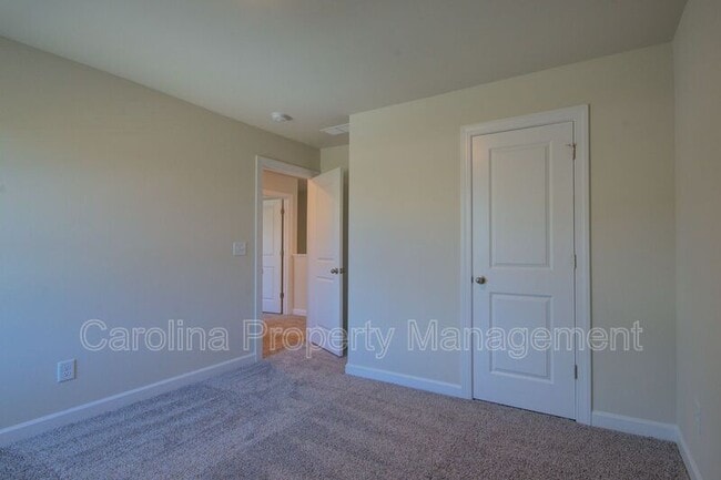 Building Photo - 105 Johns Cardinal Dr