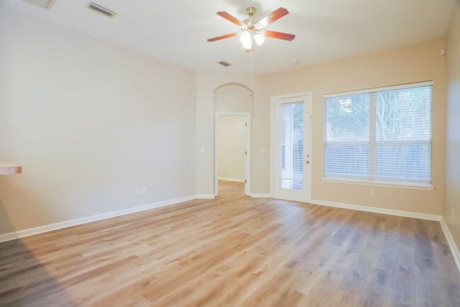 Building Photo - 1869 Enterprise Ave