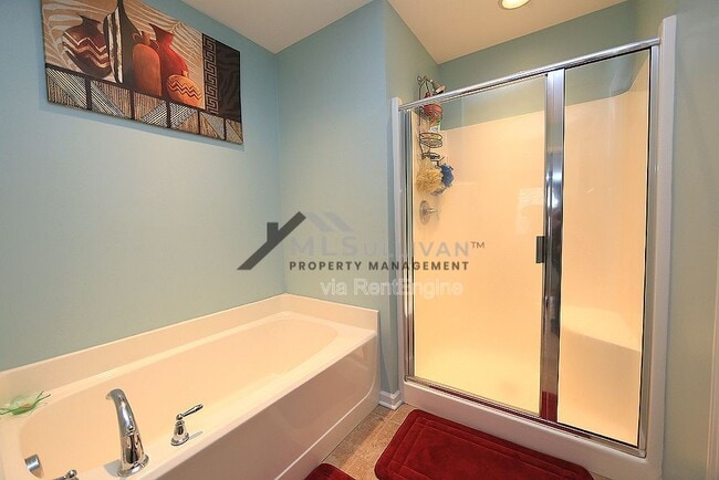 Building Photo - 2422 Memory Ridge Drive