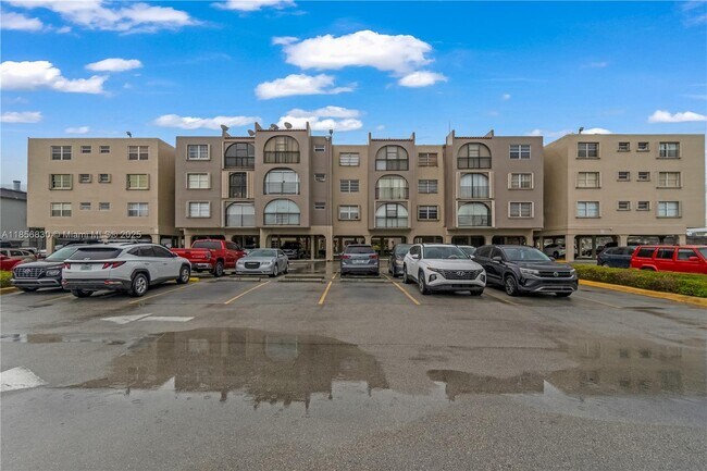 Building Photo - 6215 W 20th Ave