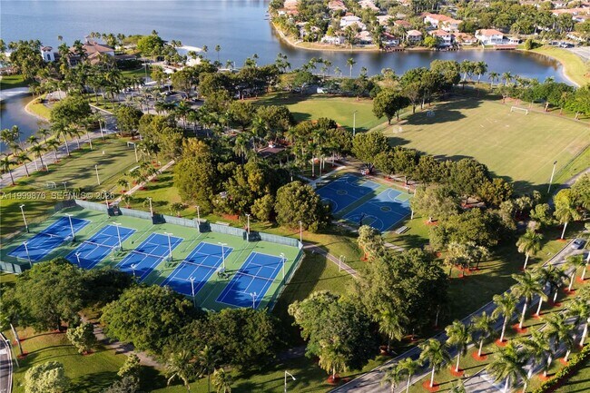 Building Photo - 11339 NW 71st St