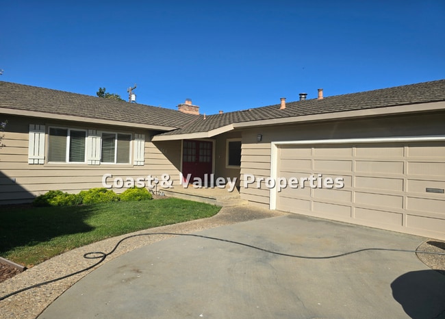 Primary Photo - King City home for RENT!!!