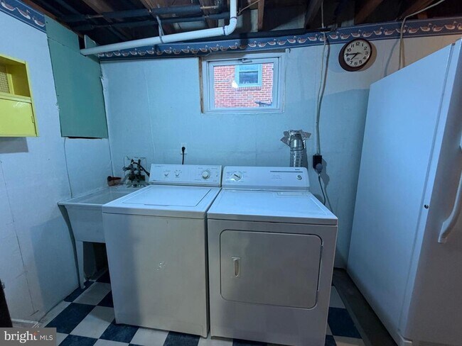 Building Photo - 4308 Alton St