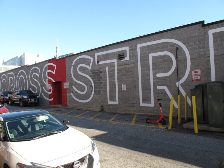 Building Photo - 1028 Patapsco St
