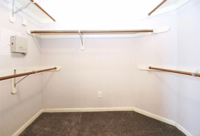 Building Photo - 4602 Rainbow Valley Ct