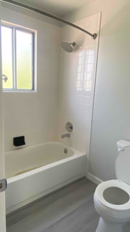 Building Photo - 930 W 133rd Cir