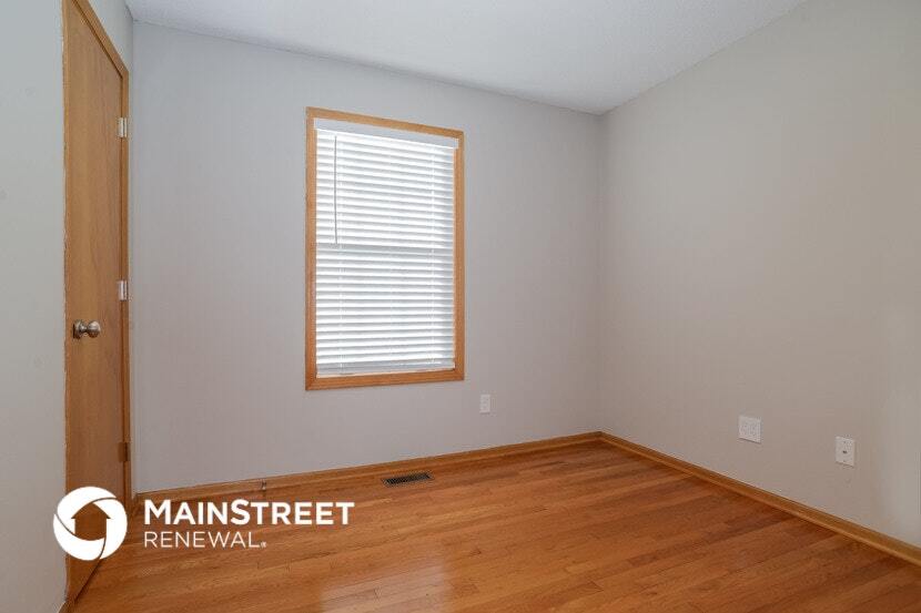 Building Photo - 1222 SW Windcrest Ct