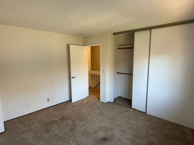 Building Photo - 3-Bed / 2.5 Bath Home in Quiet Benicia Hil...