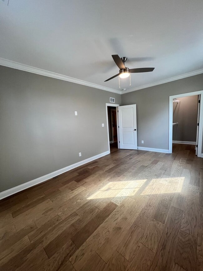 Building Photo - The Village at Mount Victor