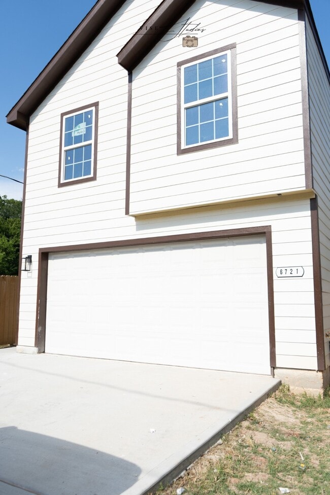Building Photo - 6723 Cohn St