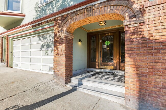 Building Photo - 1610 Golden Gate