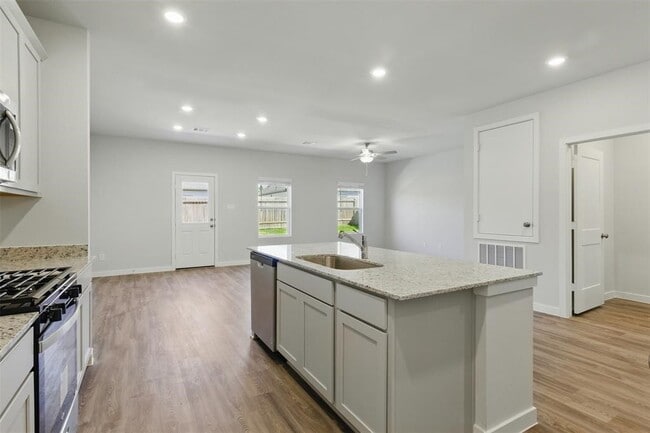 Building Photo - 25187 Leather Leaf Ct