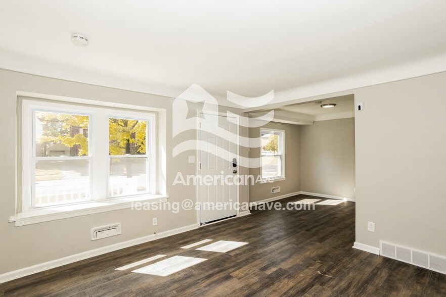 Building Photo - 4312 Courville St