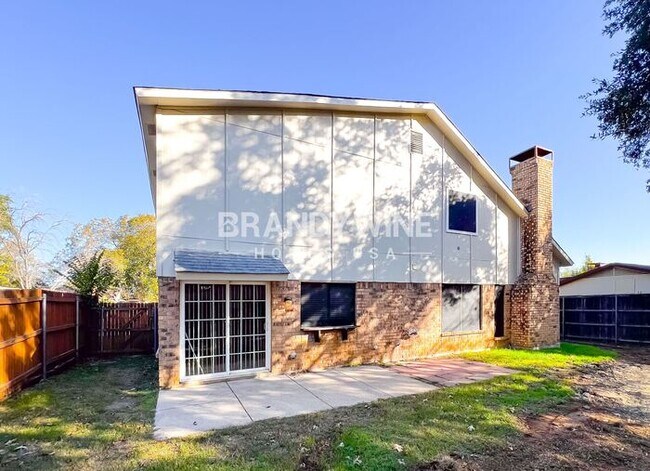 Building Photo - 3608 Montridge Ct