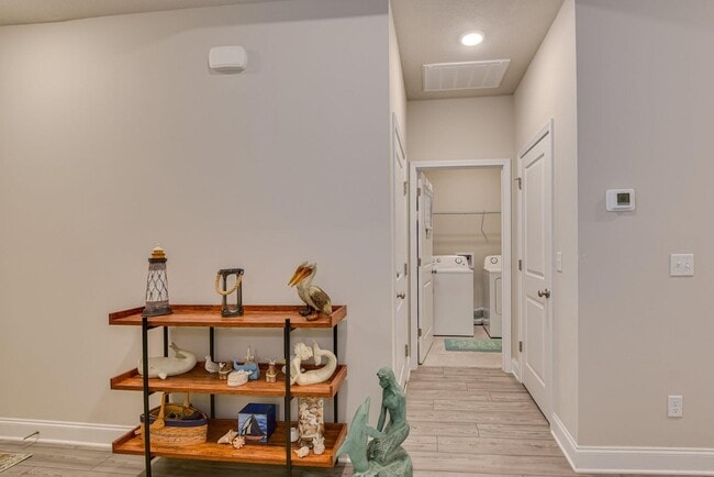 Building Photo - 1103 Clareton Dr