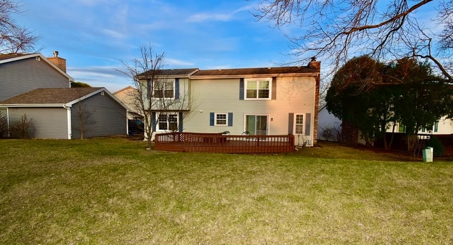 Building Photo - 651 White Ct