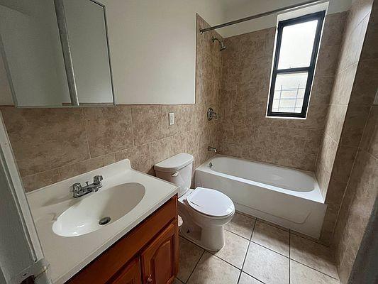 Building Photo - 1 bedroom in Bronx NY 10462