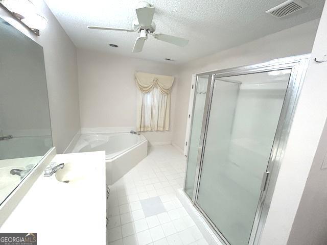 Building Photo - 305 Carriage Chase