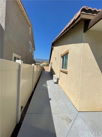 Building Photo - 17857 Grapevine Ln