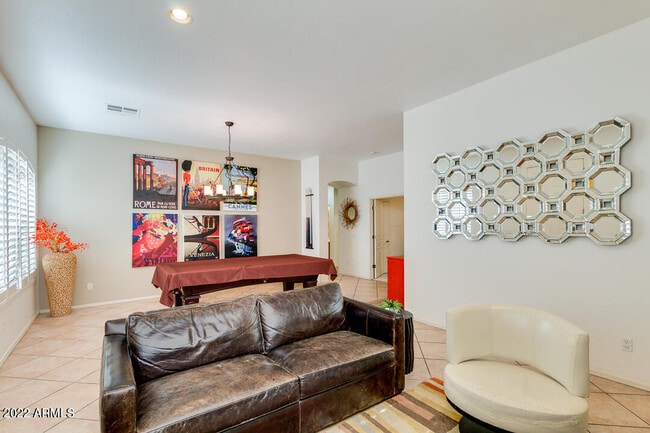 Building Photo - 2037 W Periwinkle Way