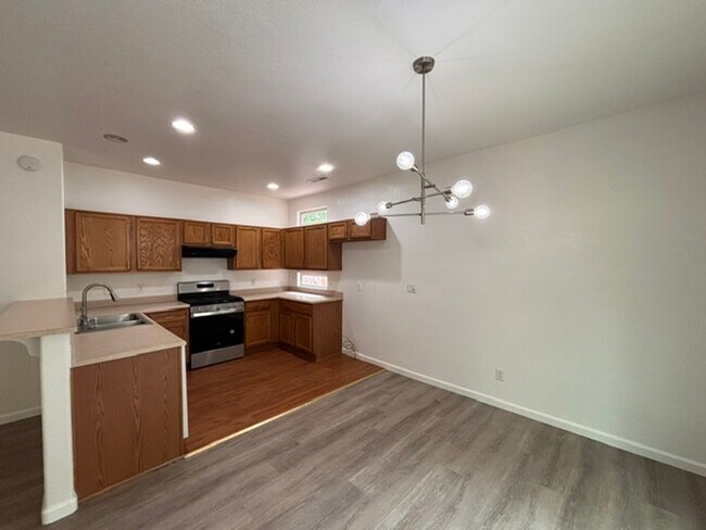 Building Photo - 1024 Westcreek Ln