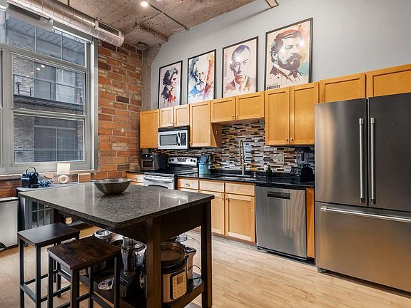 Building Photo - 521 S 7th St