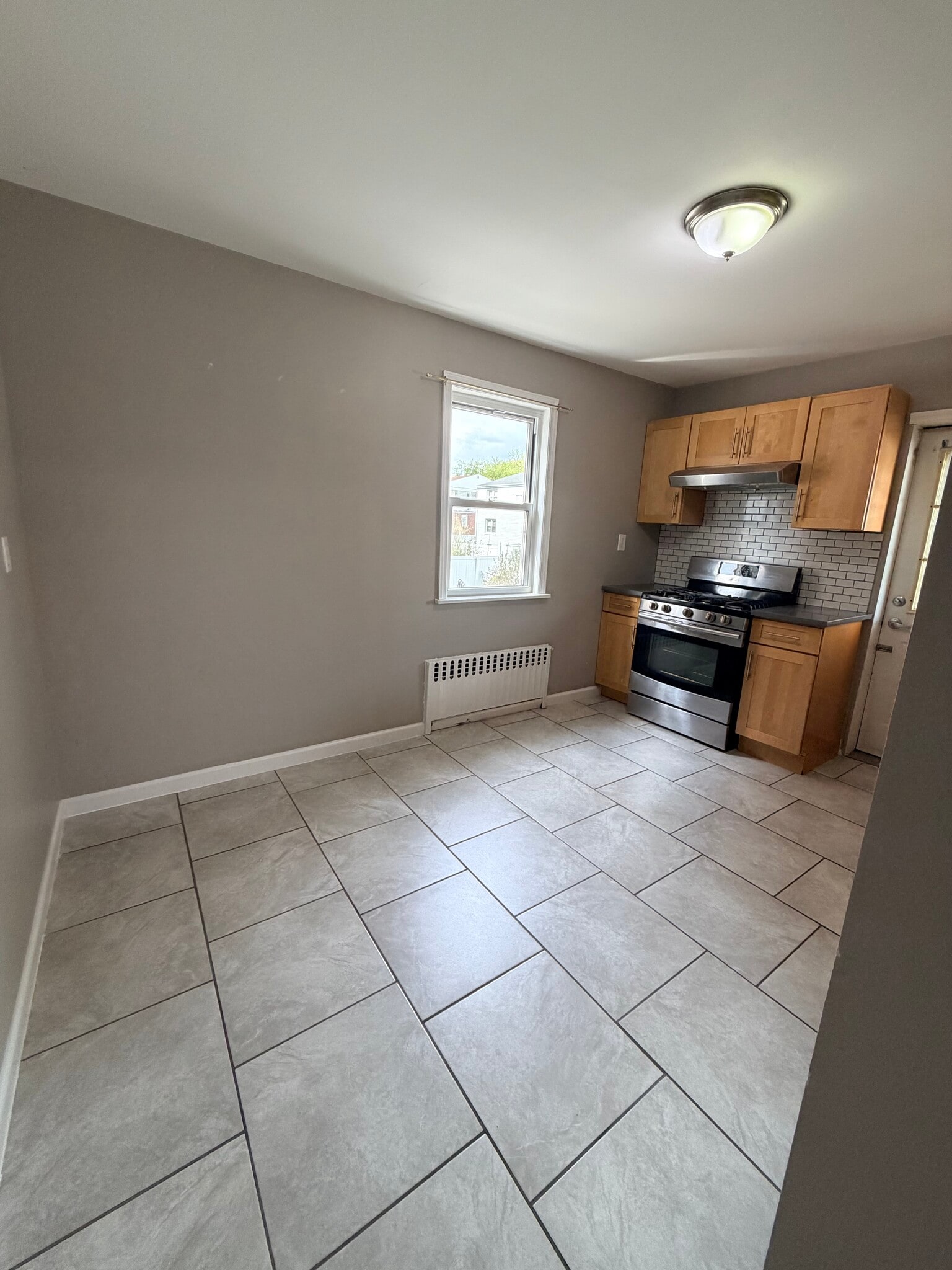 Building Photo - 209 Tibbetts Rd