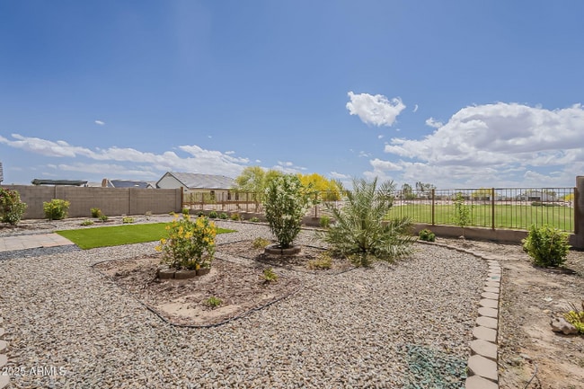 Building Photo - 44587 W Palo Amarillo Rd