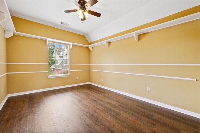 Building Photo - 8714 Malardcrest Dr