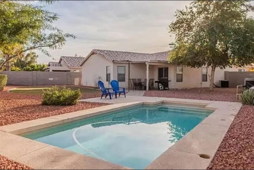 Primary Photo - 2821 N 107th Dr