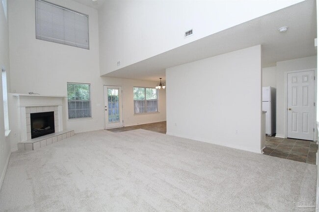 Building Photo - 6209 Cottage Woods Dr