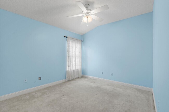 Building Photo - 293 Edge of Woods Rd