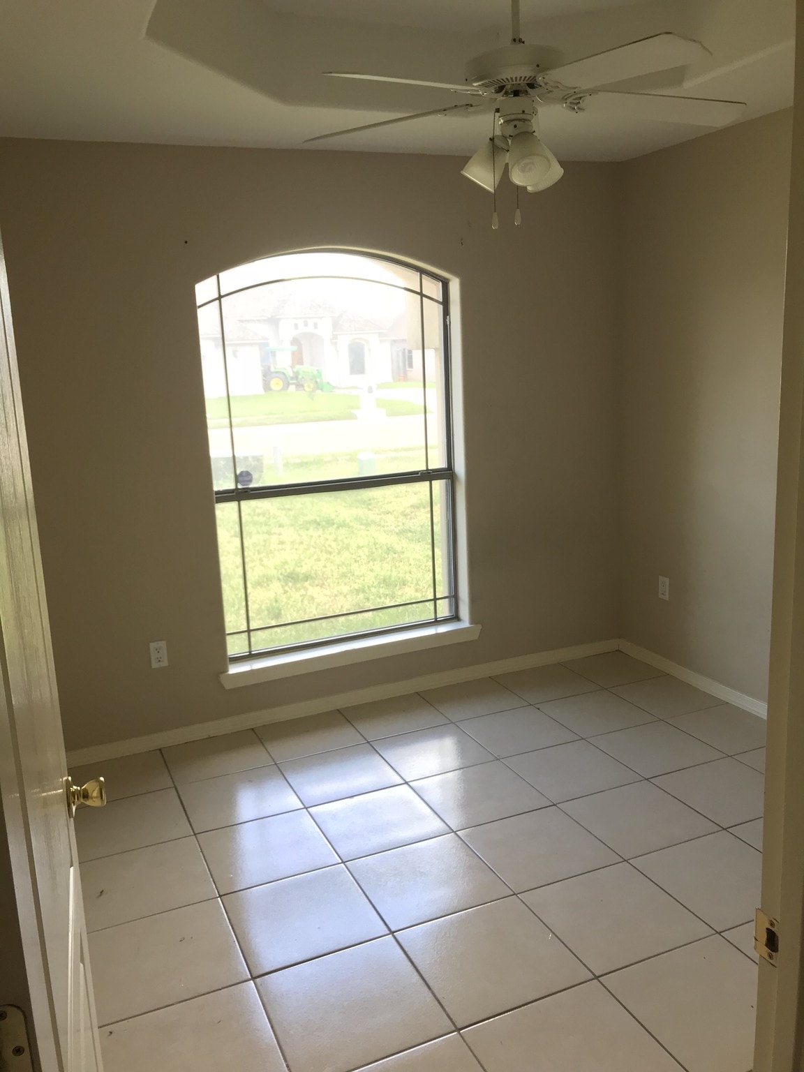 Building Photo - 6708 Tenaza Dr