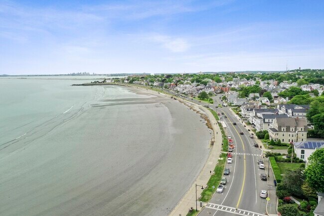 Building Photo - 60 Redington St