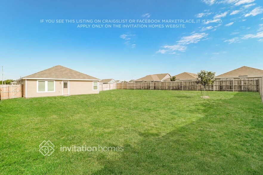 Building Photo - 7136 Landings Edge Rd