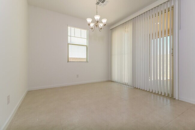 Building Photo - 4426 S 111th Dr