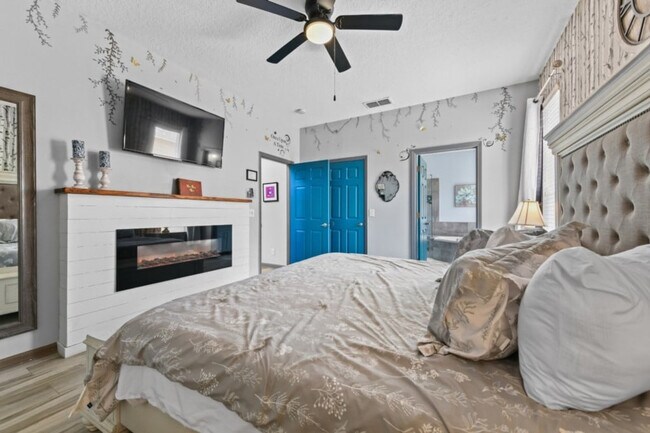 Building Photo - 8401 Secret Key Cove